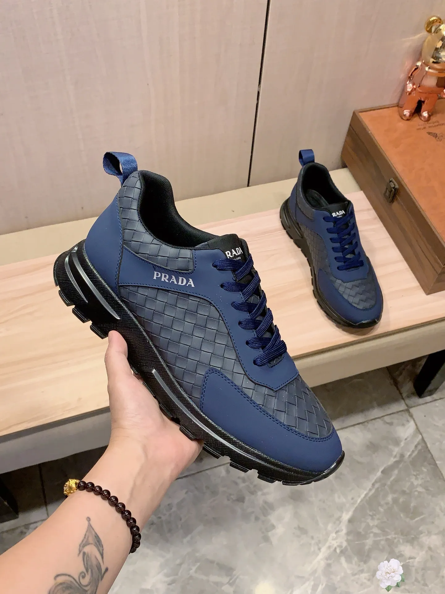 Men's men's shoes💰442💰💰🎩🎩[Lightning][Lightning] "PRADA*" The latest and most popular casual shoes, top brand [seduce] luxury~purchase, top~quality. [Strong] The upper is made of imported breathable cowhide with material ➕ breathable sheepskin feet (•) and fine workmanship. The original stylish and stylish soft rubber wear-resistant and non-slip outsole is light and comfortable on the feet. The real thing looks better when photographed in person. No. 0121: Code: 38-44, 3️⃣ colors selected